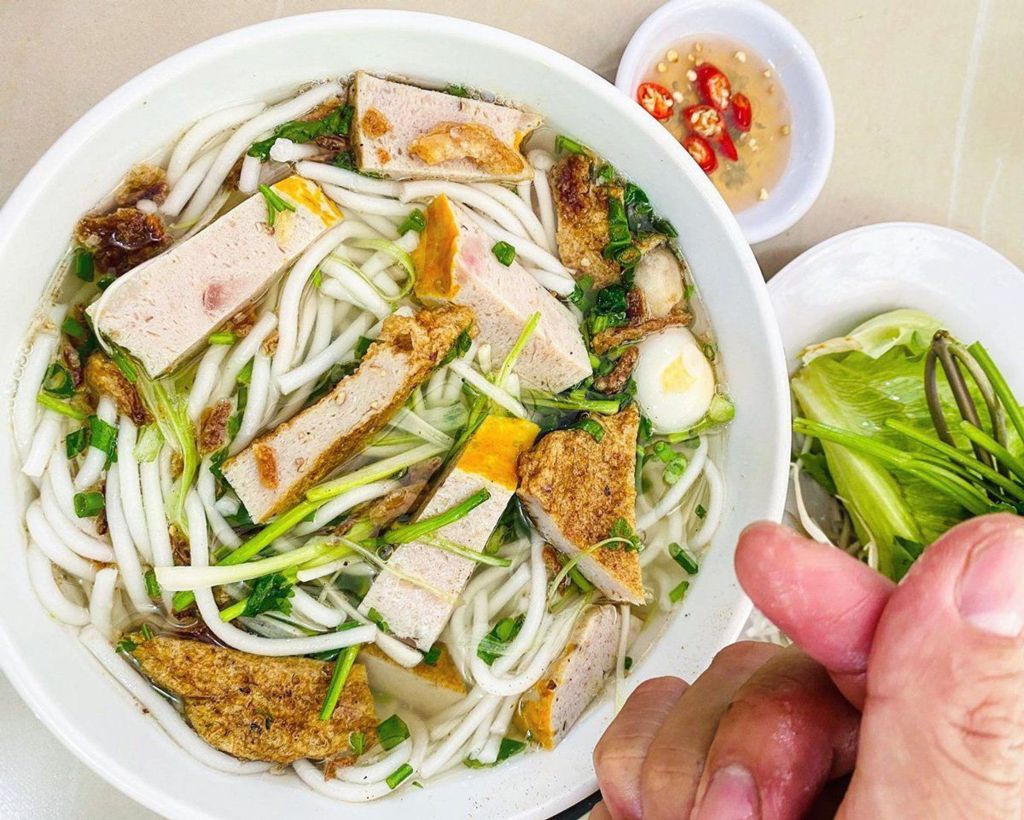 Bí Quyết Thưởng Thức Bánh Canh Chả Cá Chuẩn Vị Người Bản Địa Lâm Đồng Bí Quyết Thưởng Thức Bánh Canh Chả Cá Chuẩn Vị Người Bản Địa Lâm Đồng