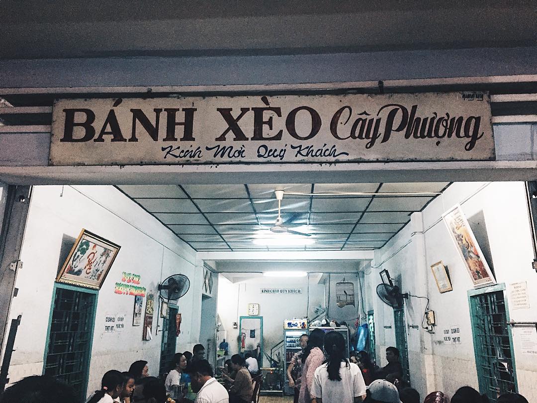 Quán Bánh Xèo Cây Phượng Giòn Rụm Hương Vị Gia Truyền Trứ Danh Quán Bánh Xèo Cây Phượng Giòn Rụm Hương Vị Gia Truyền Trứ Danh