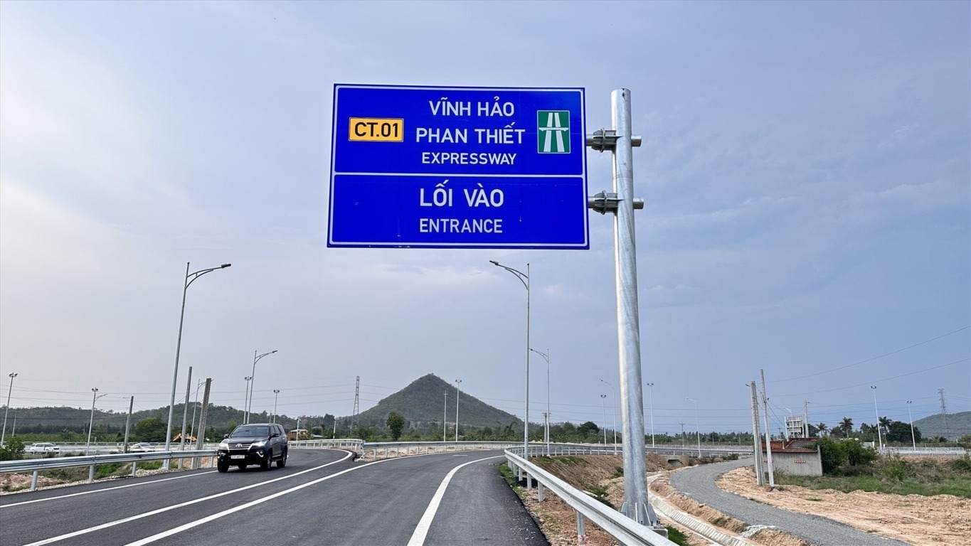 Những Lưu Ý Quan Trọng Khi Tự Lái Xe Ô Tô Trên Cao Tốc Những Lưu Ý Quan Trọng Khi Tự Lái Xe Ô Tô Trên Cao Tốc