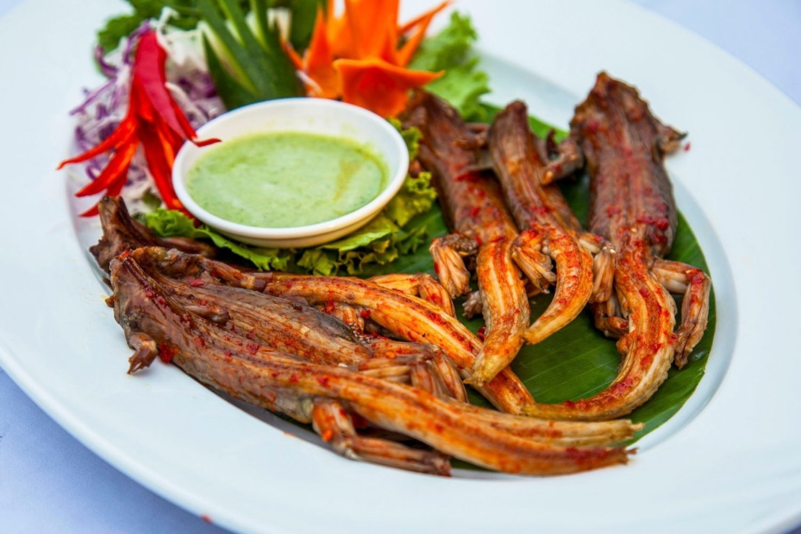 Tuyệt Chiêu Ướp Gia Vị Và Nướng Than Hoa Vàng Ruộm Thơm Nức Tuyệt Chiêu Ướp Gia Vị Và Nướng Than Hoa Vàng Ruộm Thơm Nức