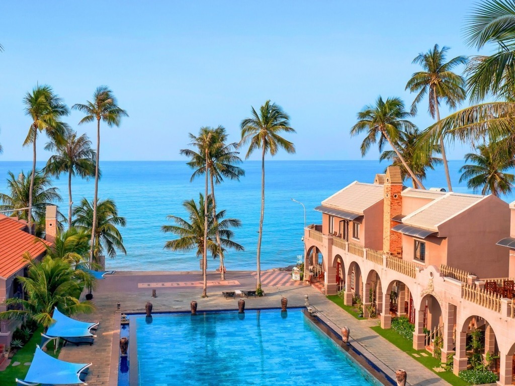 Top Resort Mũi Né Gần Biển Đẹp: Danh Sách Đặt Phòng Giá Tốt Cho Kỳ Nghỉ Dưỡng Hoàn Hảo