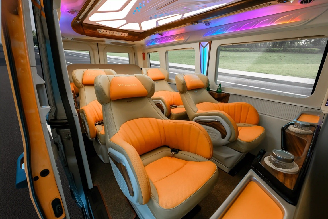Sử Dụng Dịch Vụ Xe Limousine Và Xe Khách Giường Nằm Sử Dụng Dịch Vụ Xe Limousine Và Xe Khách Giường Nằm