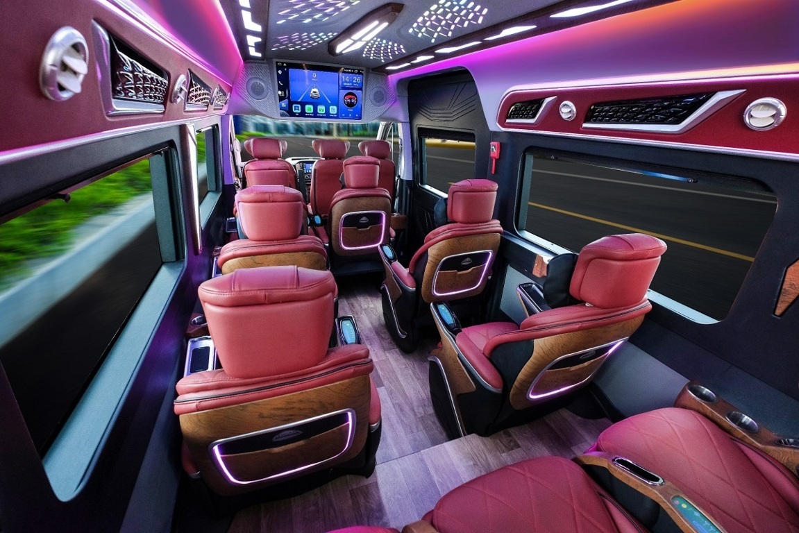 Dòng Xe Limousine Giường Nằm Cabin VIP Cung Điện Di Động Xa Hoa Lộng Lẫy Dòng Xe Limousine Giường Nằm Cabin VIP Cung Điện Di Động Xa Hoa Lộng Lẫy