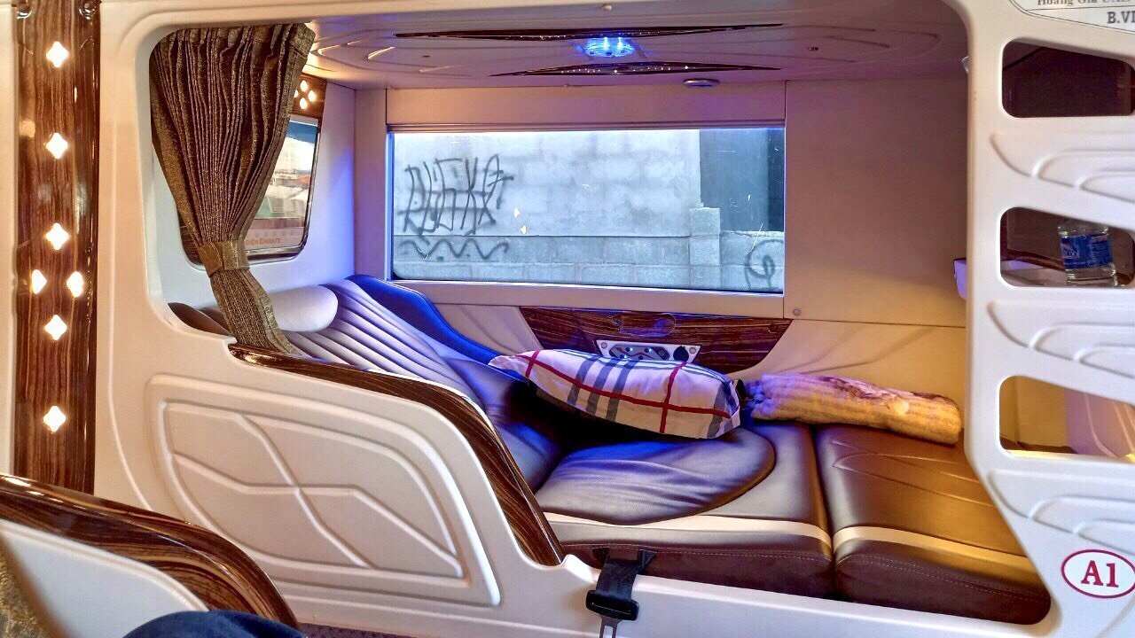 Nhà Xe Hạnh Cafe Limousine Thương Hiệu Lâu Đời Cùng Chất Lượng Vững Bền Nhà Xe Hạnh Cafe Limousine Thương Hiệu Lâu Đời Cùng Chất Lượng Vững Bền